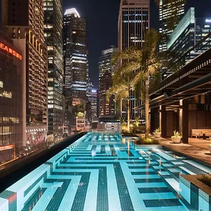 Qt 5*, Singapura Singapura