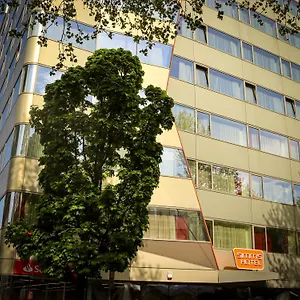 Simm's - Cityhotel Next To Metro U3 **** Viena